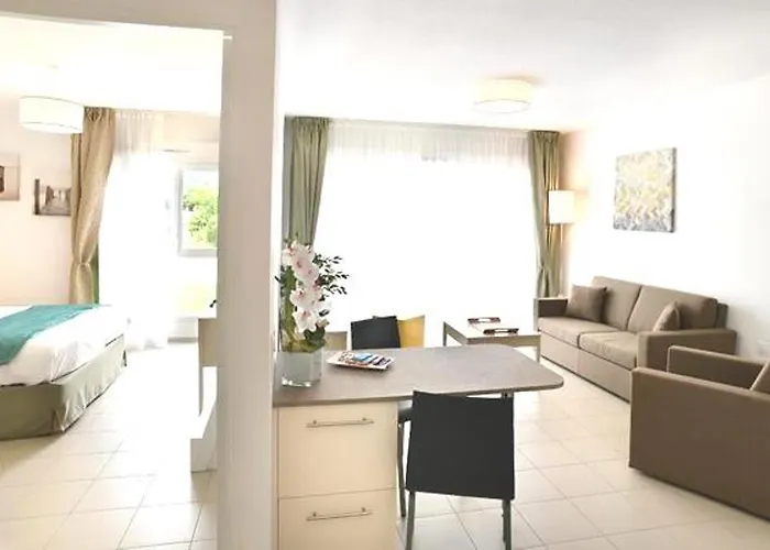 Domitys Le Jardin Des Palmiers Aparthotel Ajaccio (Corsica)